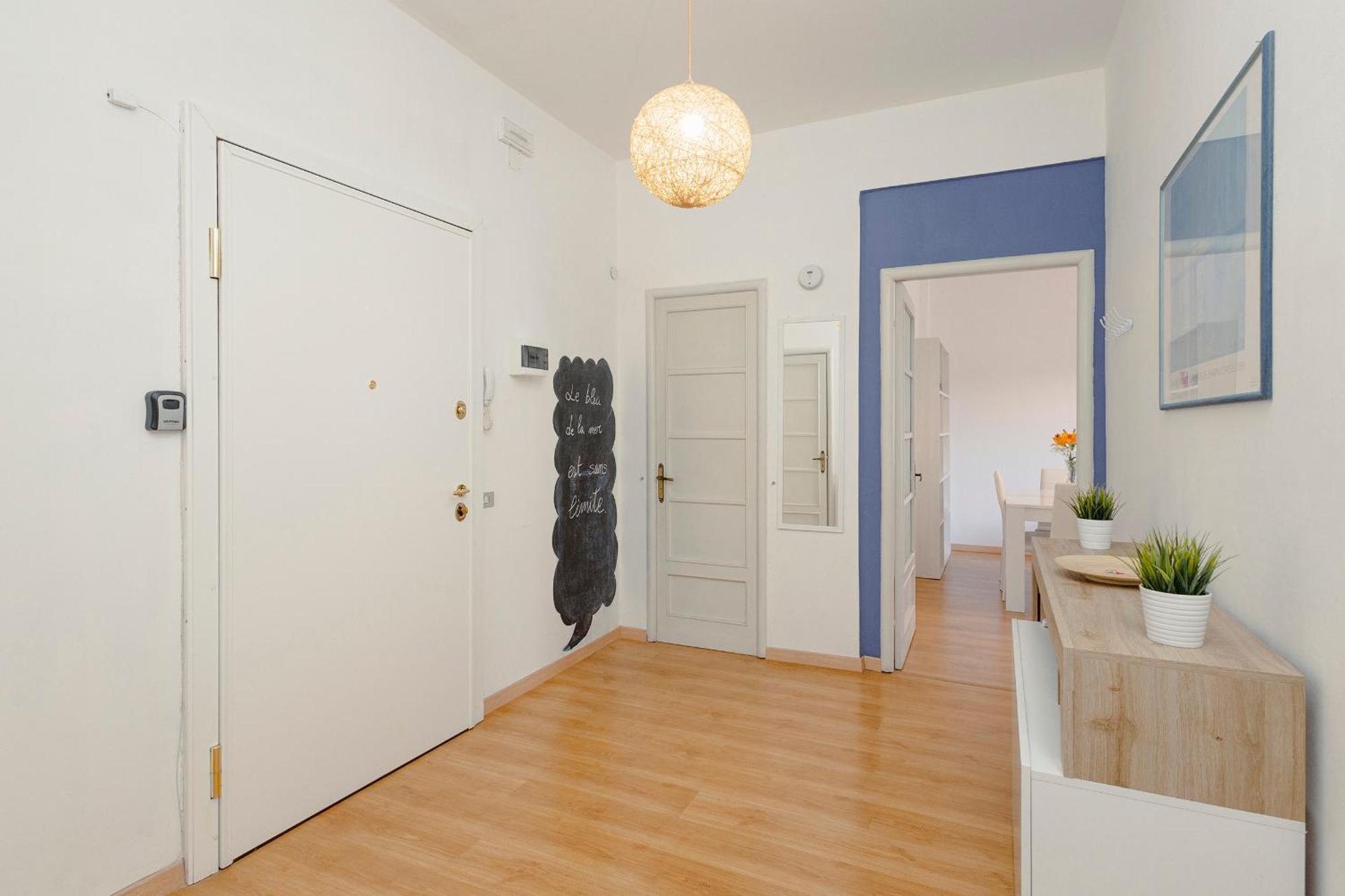 "L'Attico Bianco" City View 10 M A Piedi Dal Mare Savona Exterior foto